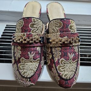 Ivanka Trump Mules - size 7.5